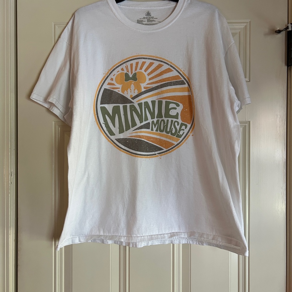 Minnie Mouse White and Orange T-Shirt Adult XL. Disney authentic